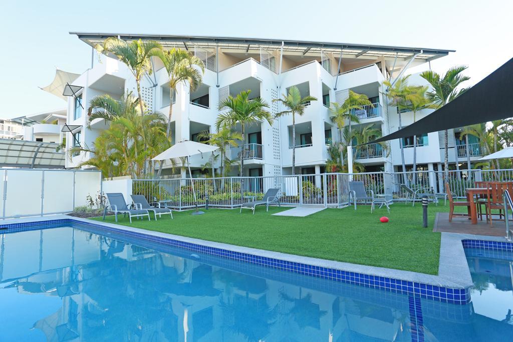 Beach Club Resort Mooloolaba Exterior photo